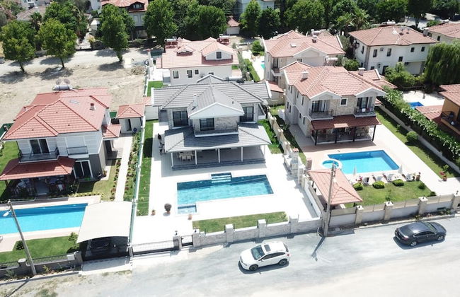 Stunning 4-bed Villa Grey 4 Bedrooms Private Pool - Foto 18