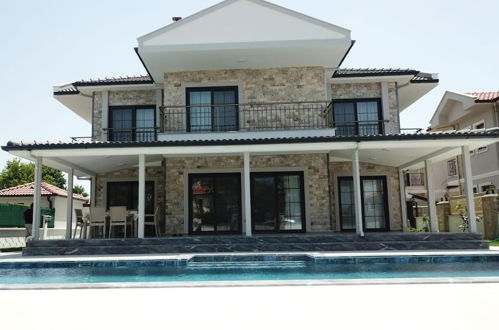 Photo 1 - Stunning 4-bed Villa Grey 4 Bedrooms Private Pool