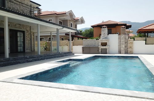 Foto 12 - Stunning 4-bed Villa Grey 4 Bedrooms Private Pool