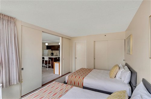 Foto 8 - Deluxe Ocean View Condo 2 Queen Beds in Waikiki, FREE Parking & Wi-Fi by Koko Resort Vacation Rentals