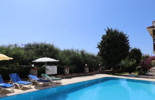 Villa RN4C by JoyLettings - Photo 14