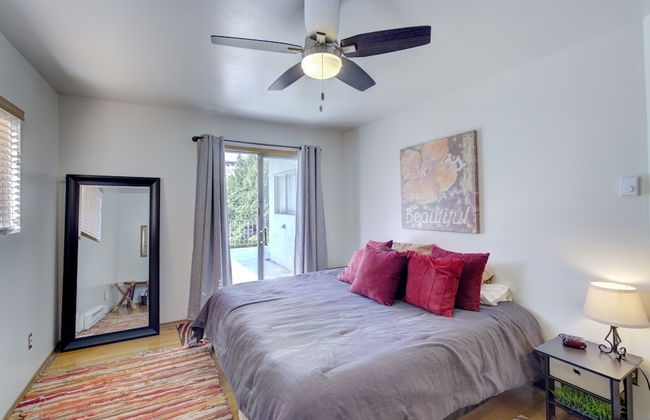 Seattle House - Photo 7