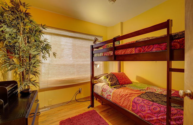 Seattle House - Photo 2