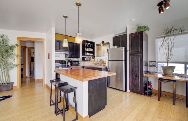 Seattle House - Photo 33