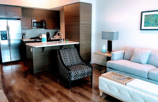 Resort Style Suites in Downtown LA - Foto 31