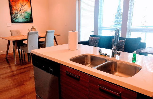 Resort Style Suites in Downtown LA - Foto 17