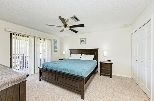 Photo 55 - Gulf Breeze Ami-2bd-2ba-condo-private Beach Access-heater Pool-water Views From Every Window