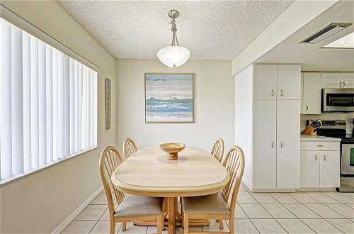 Photo 66 - Gulf Breeze Ami-2bd-2ba-condo-private Beach Access-heater Pool-water Views From Every Window