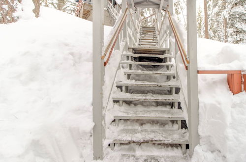 Foto 42 - Quintessential Tahoe Cabin