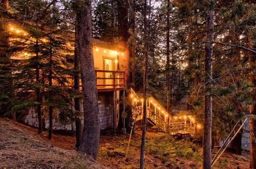 Foto 42 - Quintessential Tahoe Cabin