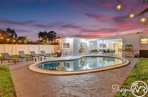 Photo 28 - Modern 5BR with Private Heated Pool