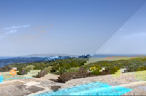 Photo 8 - Villa Valio Large Private Pool Sea Views A C Wifi - 913