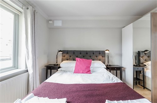 Foto 6 - Hoxton 2 Bed Apartment by BaseToGo