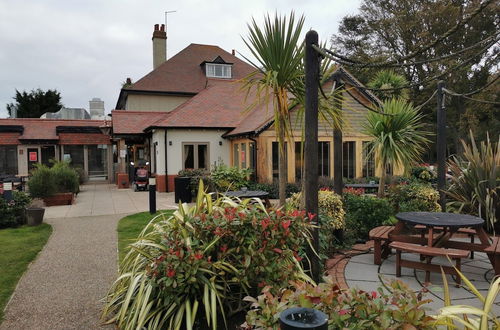 Foto 20 - Captivatingly Stunning 2-bed Cabin in Bridlington