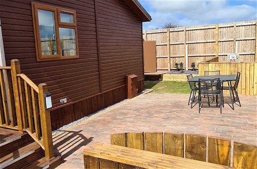 Photo 13 - Captivatingly Stunning 2-bed Cabin in Bridlington