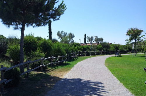 Photo 39 - Luxury 3-bedrooms Villa Near the sea in Rome