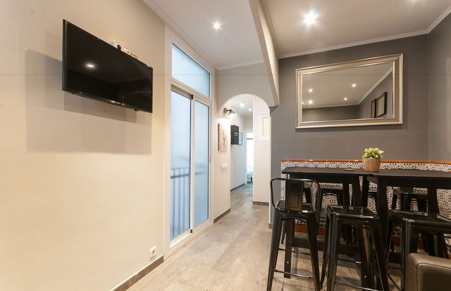 Lovely and Central 4 BR Apartment - Foto 34