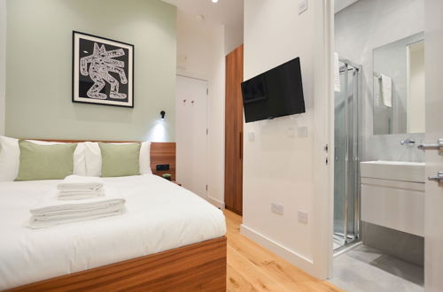 Photo 36 - Shepherds Bush Green Serviced Apartments by Concept Apartments