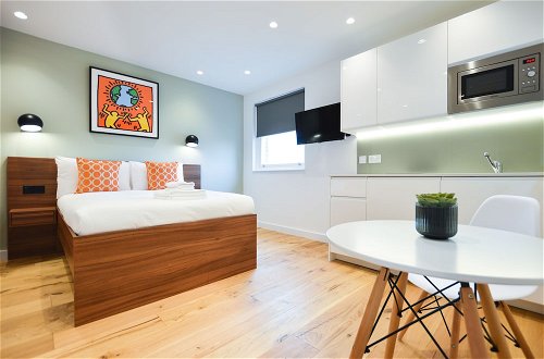 Photo 33 - Shepherds Bush Green Serviced Apartments by Concept Apartments