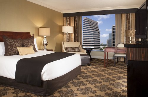 Photo 60 - Omni Houston Hotel