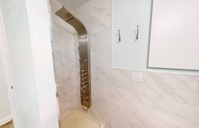 Modern Grove Duplex Unit B - Foto 23