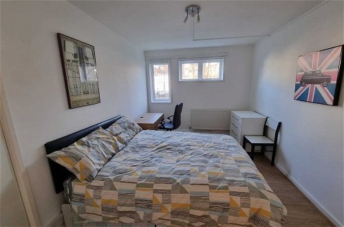 Photo 9 - 2 Bedroom Apartment in Kentish Town