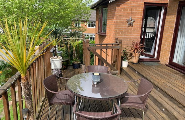 One Bedroom Apartment With En-suite & Patio - Photo 8