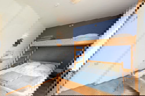Foto 4 - The Architecture of a Re-examined School