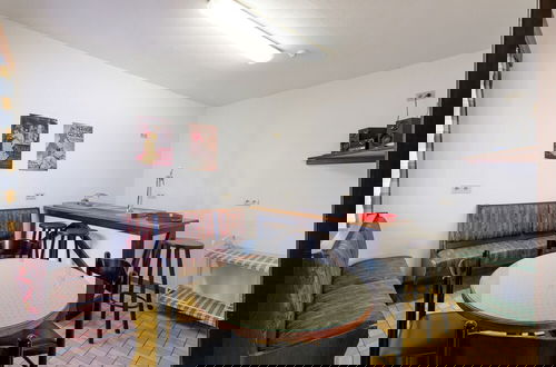 Foto 25 - The Architecture of a Re-examined School