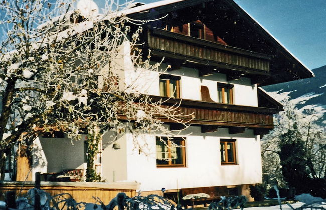 Spacious Apartment in Fügen near Ski Area - Foto 1