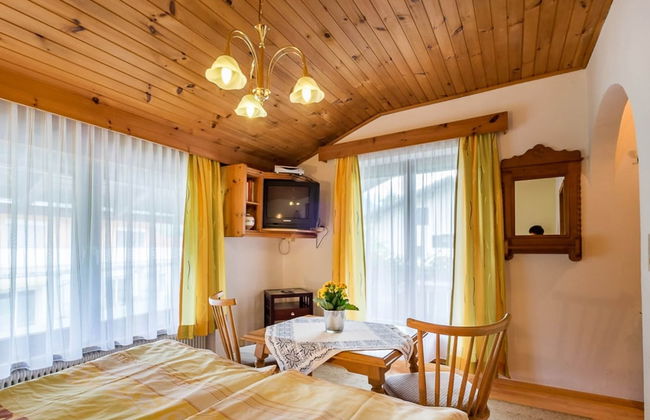 Spacious Apartment in Fügen near Ski Area - Foto 10