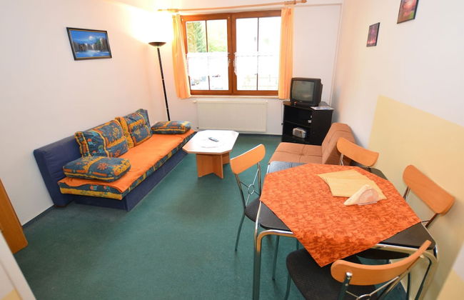 Beautiful Apartment in a Spa Resort, Only 2,5 km From the Jáchymov Chairlift - Keilberg - Foto 8