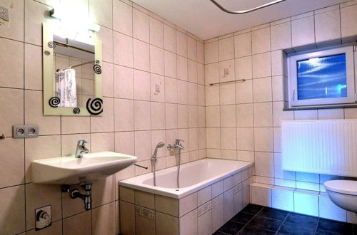 Foto 23 - Spacious Apartment in Grufflingen With Sauna