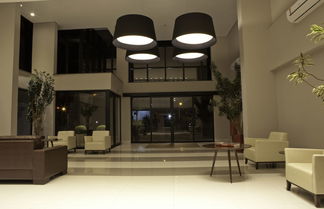 Photo 2 - Occitano Apart Hotel