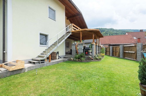 Foto 31 - Modern Holiday Home in Pinsdorf With Garden