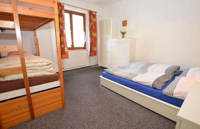 Snug Apartment in Jachymov near Ski Area - Foto 2