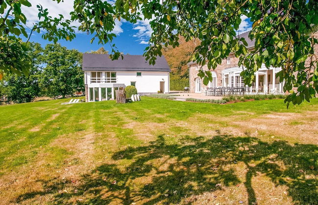 Luxurious Villa With Pool and Sauna, and Very Suitable for Culinary Workshops - Foto 43