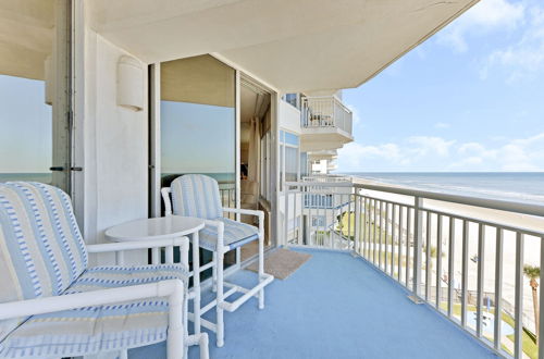 Foto 1 - Surfside Condo 503 by Vtrips