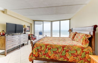 Foto 3 - Surfside Condo 503 by Vtrips