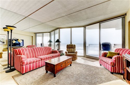 Photo 13 - Surfside Condo 503 by Vtrips