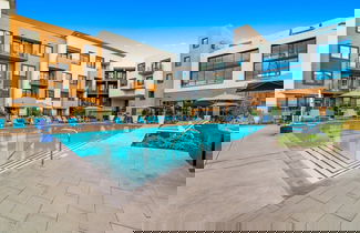 Photo 1 - Global Luxury Suites in Menlo Park