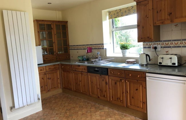 Beautiful 3 Bedroomed Cotswolds Farmhouse - Photo 9