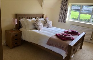 Photo 3 - Beautiful 3 Bedroomed Cotswolds Farmhouse