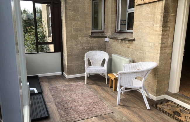 Beautiful 3 Bedroomed Cotswolds Farmhouse - Photo 13