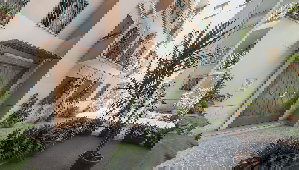 Primary image