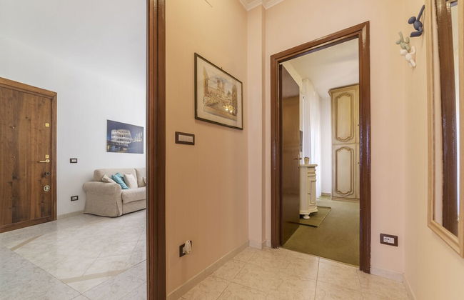 San Giovanni Apartment with Balcony - Foto 18