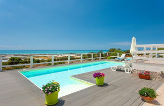 Foto 1 - Villa Renzo Large Private Pool Sea Views A C Wifi