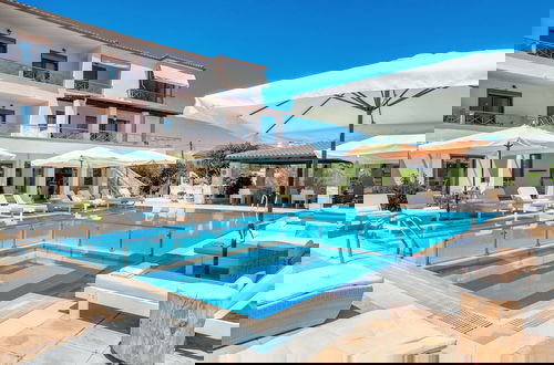 Photo 24 - Hesperides Hotel