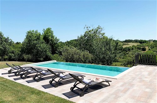 Photo 12 - Holiday Home with pool and garden