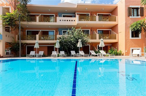 Photo 2 - Aristea Hotel Rethymnon